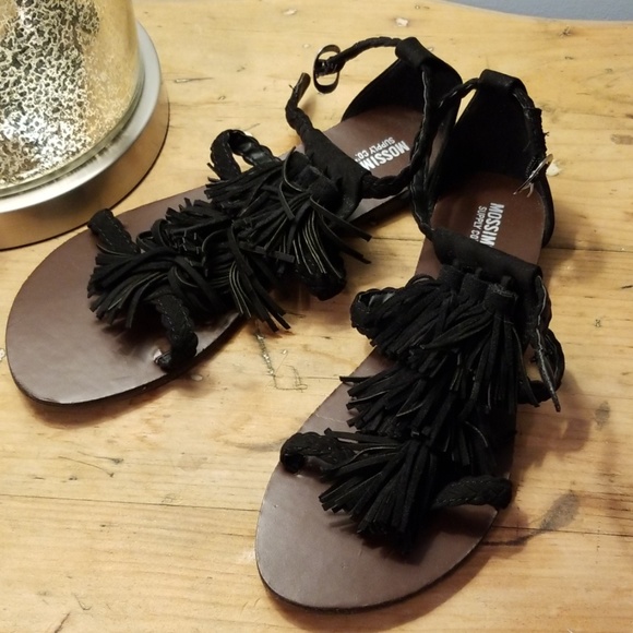 Target Mossimo Flat Fringe Sandal Sz 7 - Picture 1 of 7